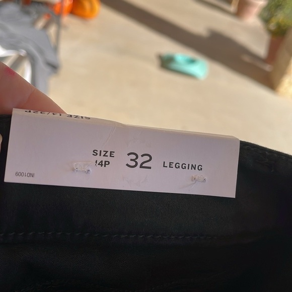 Loft Green Skinny Petite Jeans - Picture 8 of 8